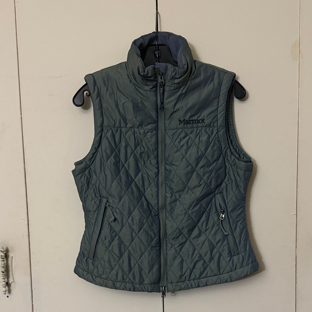 Marmot Women's Quilted Vest - Olive / iridescent Green size Small